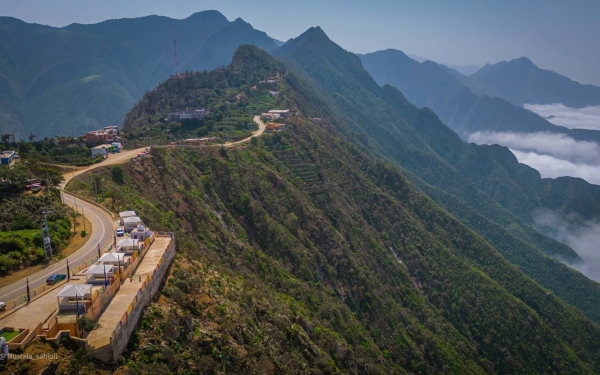 吉赞省的艾斯外德山群峰。（沙特通讯社）