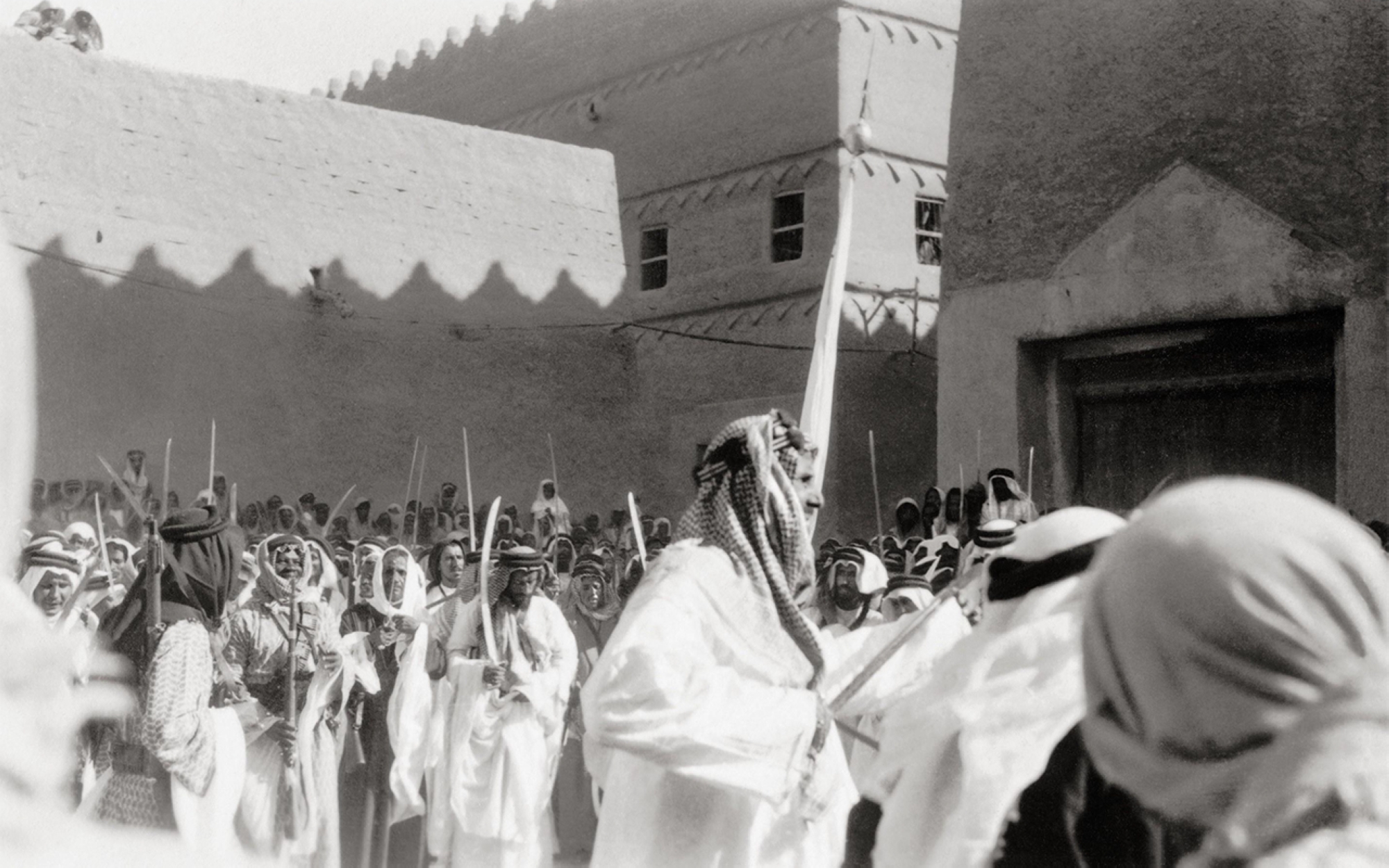 King Abdulaziz performing the Saudi Ardah. (SPA)