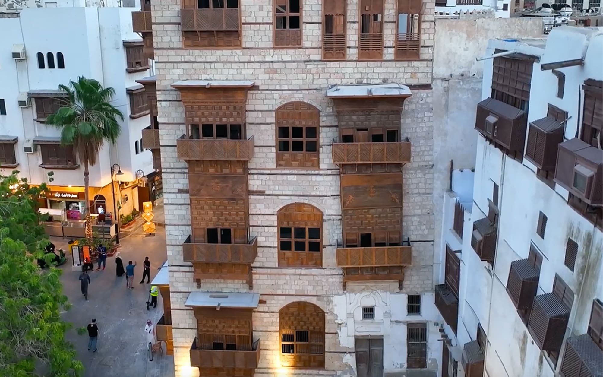 One of the ancient buildings in Historic Jeddah. (Saudipedia)