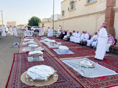 Among the customs of Eid al-Fitr Iftar in the Kingdom. (SPA)