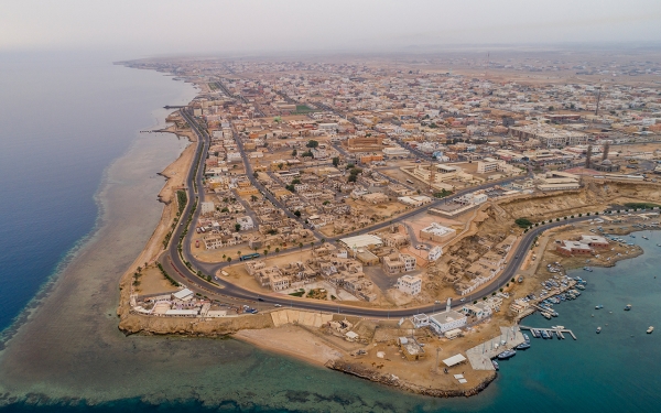 Aerial view of Al-Wajh Governorate in Tabuk Province, northwest of the Kingdom. (Saudipedia)