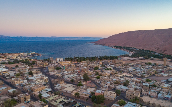 One of the beaches of Haql Governorate overlooking the Red Sea in Tabuk Province. (SPA)