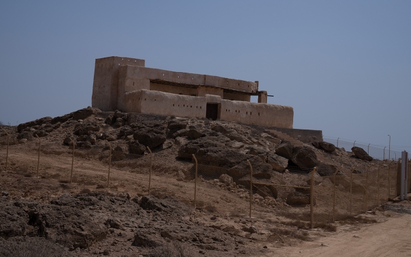 The castle is one of the archeological sites in Farasan Island (Saudipedia).