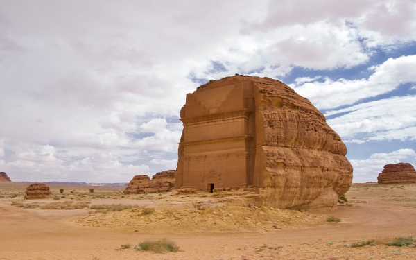 The ruins of the ancient city of Hegra in al-Ula Governorate. (Saudipedia)