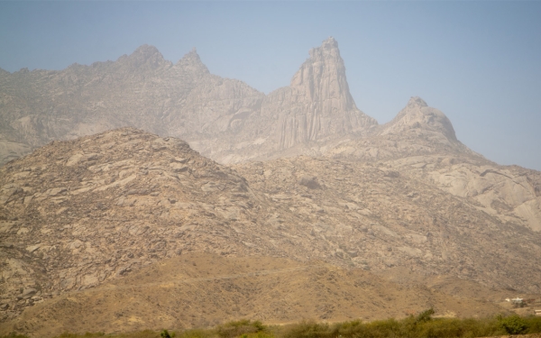 Jabal Shada, west of al-Makhwah Governorate. (Saudipedia)