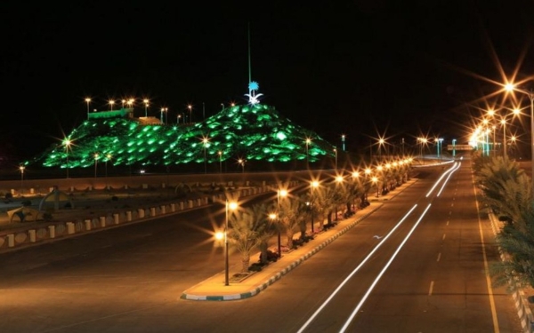 Night time image of a main road in Tathleeth Governorate of Aseer Province.(SPA)