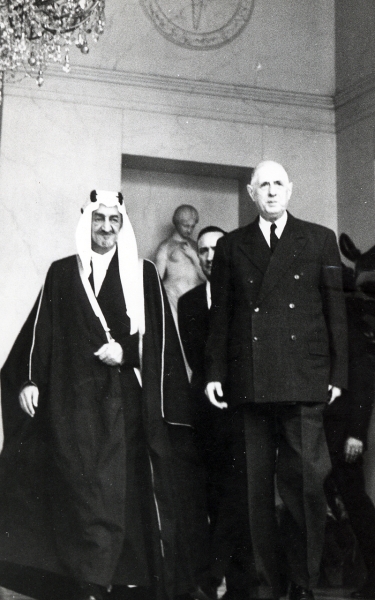 King Faisal Bin Abdulaziz with French President Charles de Gaulle in France in 1967. King Abdulaziz Foundation for Research and Archives (Darah)