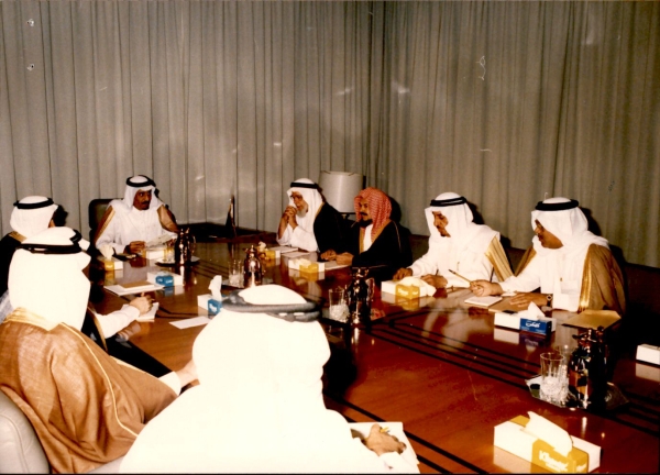 King Salman Bin Abdulaziz chairing the local committee for Bangladesh donations. (SPA)