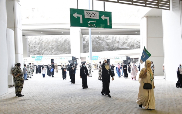 The Ministry of Hajj and Umrah volunteering its material and human resources to manage the crowds. (SPA)