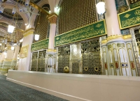 The Sacred Chamber in the Prophet&#039;s Mosque in al-Madinah al-Munawwarah. (Saudipedia)