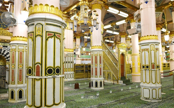 The Holy Raudah inside the Prophet&#039;s Mosque in al-Madinah al-Munawwarah. (SPA)