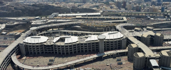 Pilgrims at the Jamarat facility in Mina during the Hajj season of 2014. (SPA)