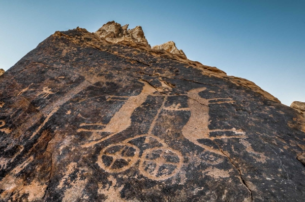 Rock carvings dating back to the Neolithic period on Umm Sinman Mountain in Jubbah, Hail Province. (Ministry of Culture)