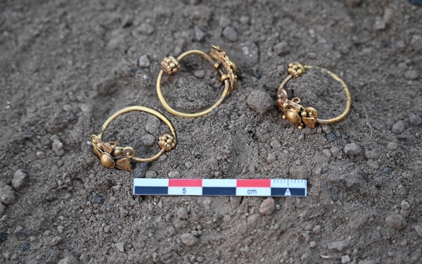 Ornaments found in al-Okhdood Archaeological City in Najran Province. (SPA)