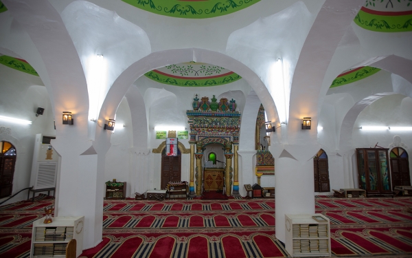 A picture from inside Masjid al-Najdi in Jazan. (Saudipedia)