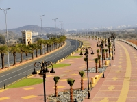 One of the main roads in al-Hijarah Governorate. (SPA)