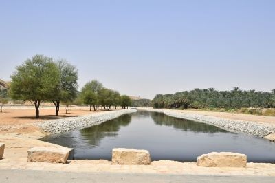 Al-Ha&#039;ir Reserve Lake in southern Riyadh. (Saudipedia)