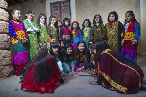 A group of girls playing the traditional Hada Raja game. (SPA)