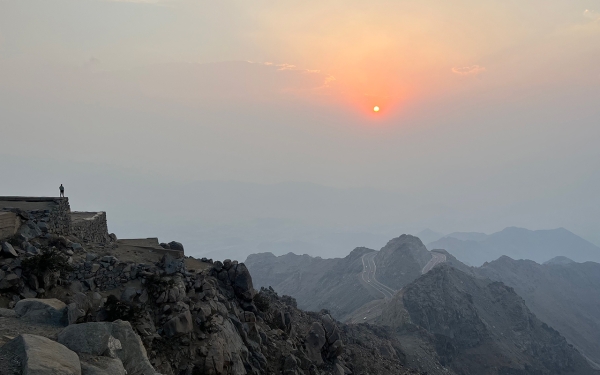 The road on al-Hada mountain, one of the Sarawat mountains, connects Taif Governorate and Makkah al-Mukarramah City. (Saudipedia)