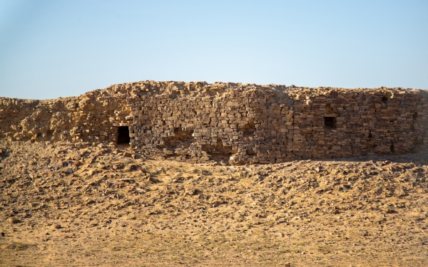 The Ancient Wall of Tayma was constructed using stones, bricks, and clay. (Saudipedia)