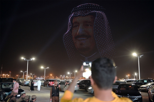 A drawing of King Salman Bin Abdulaziz using drones during Riyadh Season. (Saudipedia)