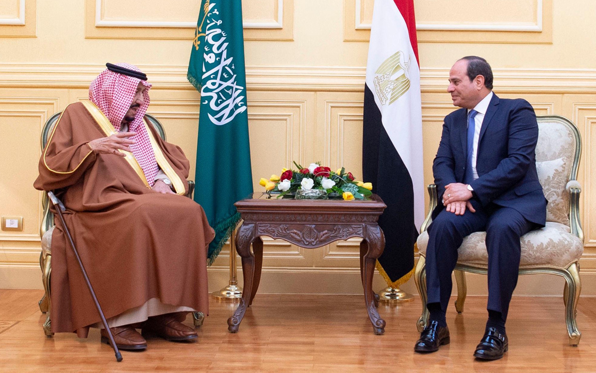 President Abdel Fattah El-Sisi receives King Salman Bin Abdulaziz in the Arab Republic of Egypt. (SPA)