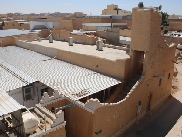 Al-Rumaila Mosque, located in al-Dhahirah neighborhood of Riyadh, is covered by the Project for the Development of Historical Mosques (SPA).