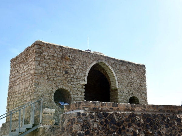 Al-Fath Mosque, in al-Jumum governorate, Makkah al-Mukarramah Province, is covered by the Project for the Development of Historical Mosques (SPA).