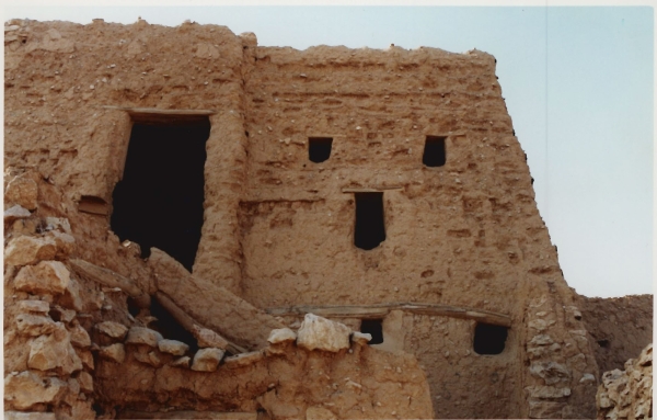 An upper room in the old Emirate Palace in Linah. (King Abdulaziz Foundation for Research and Archives (Darah))