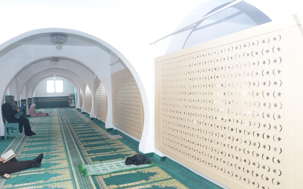 The women's prayer area at King Abdulaziz Mosque in Tunisia. (SPA)