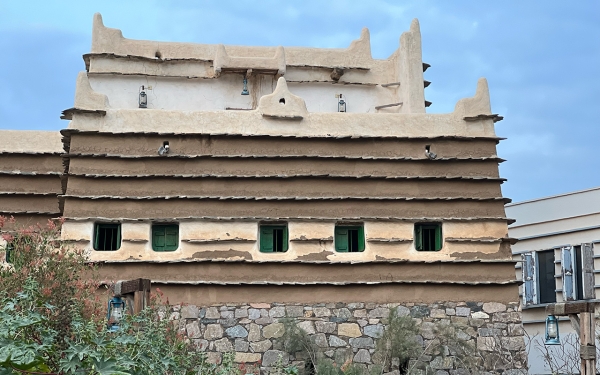 The mud-stone architectural style is one of the forms of construction in Aseer Province. (Saudipedia)