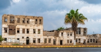 The coastal architectural style in one of the historic village buildings of al-Wajh. (Saudipedia)