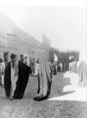 Buraydah market in ancient times. Filippi. 1918. (King Abdulaziz Foundation for Research and Archives (Darah))