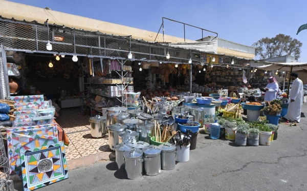 House utensils displayed at the Traditional Tuesday Market in Abha City. (Saudipedia)