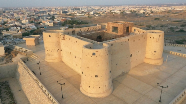 Al-Dosariyah Castle with its cylindrical towers at its corners. (SPA)