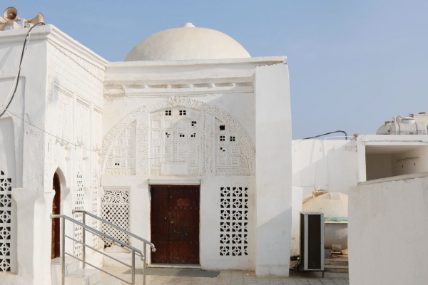 Historical al-Najdi Mosque from outside. (Saudipedia)