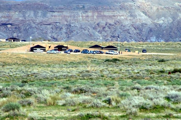 Families at one of the camps in the Kingdom during spring. (King Abdulaziz Foundation for Research and Archives (Darah))