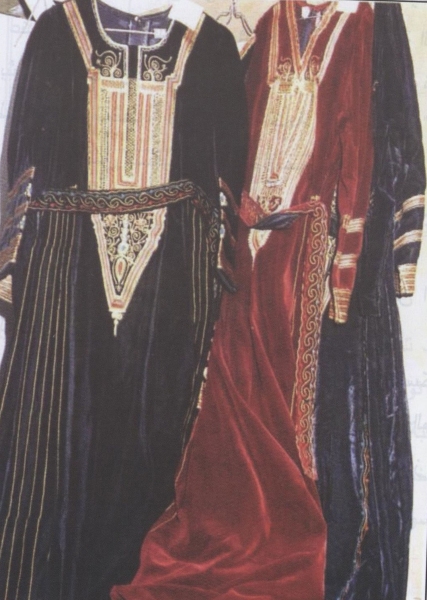 The traditional women's clothing in the Southern region is made from heavy fabric for winter, embroidered with colorful threads. (King Abdulaziz Foundation)