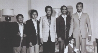 King Salman Bin Abdulaziz with five of his sons. (King Abdulaziz Foundation for Research and Archives (Darah))