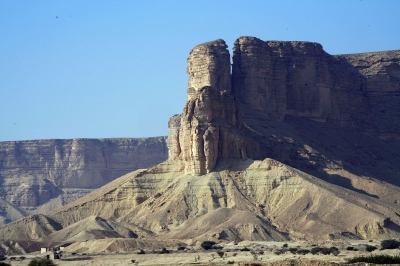 The name al-Arid is now used to refer to a part of Tuwaiq Mountain in Riyadh. (Saudipedia)