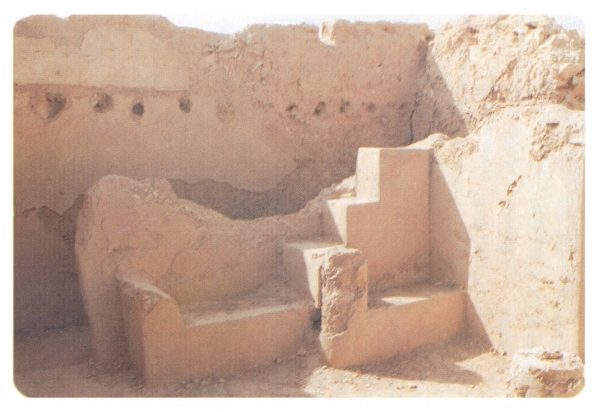 Seating and dressing table in Tarif Hammam. (Turaif Hammam and Its Associated Rooms, Ministry of Knowledge, 1900-1999)