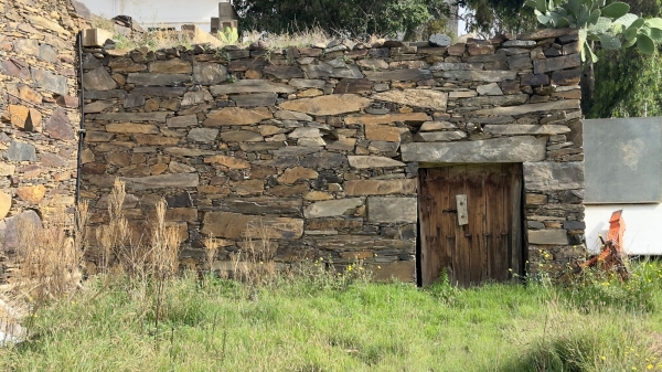 Al-Akkas Village, west of Abha City. (Saudipedia)