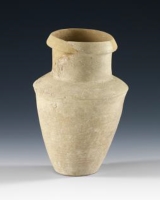 A white pottery jar belonging to the Dilmun civilization, and dating back to approximately 3000 BCE. (Saudi Commission for Tourism and Antiquities)
