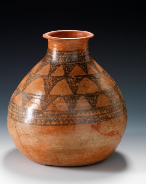 A pottery jar belonging to the Dilmun civilization from 1800 BCE. (Saudi Commission for Tourism and Antiquities)