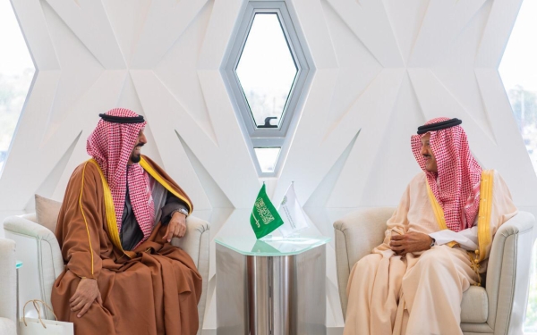 Prince Sultan Bin Salman receives the Ambassador of the State of Kuwait to the Kingdom. (Saudi Space Agency Media Center)