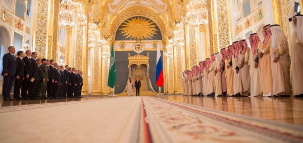 The Russian President, Vladimir Putin receives King Salman Bin Abdulaziz in Moscow. (SPA)