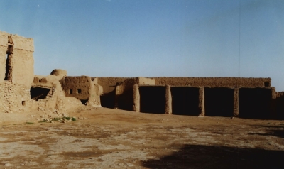 An old photograph of the courtyard of the Emirate Palace in the village of Linah, located in northern Saudi Arabia. (King Abdulaziz Foundation for Research and Archives)