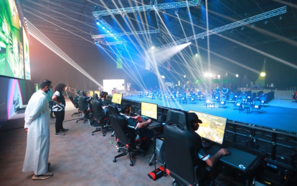 Un certain nombre de participants qui s’affrontent au championnat de la Fédération d’eSports. (Centre médiatique de la Fédération saoudienne d’eSports)