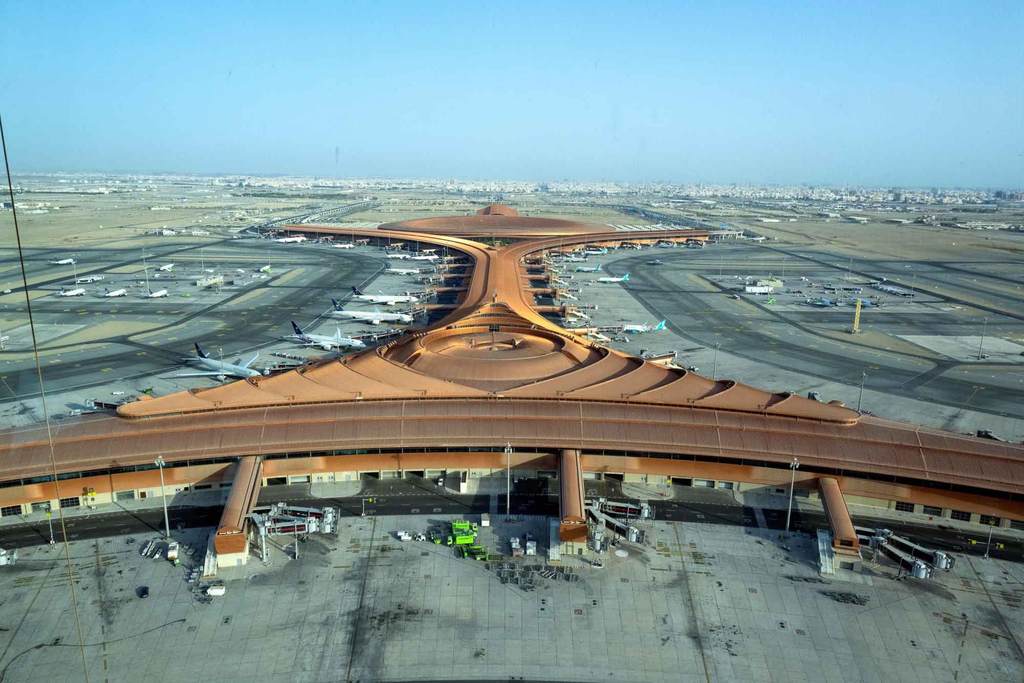 Parcs de stationnement des avions autour du complexe du terminal de l’aéroport international du Roi Abdelaziz (Agence de presse saoudienne)