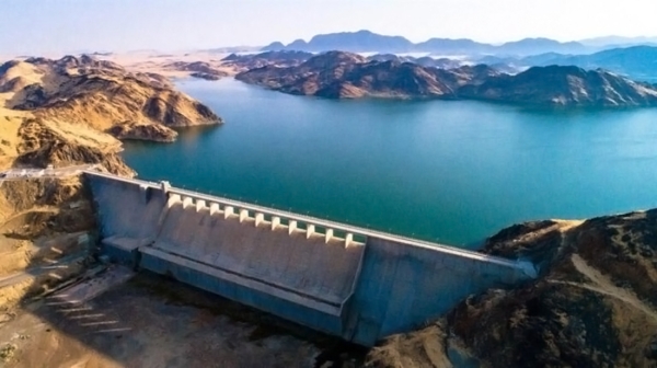 Barrage de Wadi Hali dans le gouvernorat d'Al-Qunfudhah. Akhbaar24. Fondation du Roi Abdelaziz pour la recherche et les archives (Darah)